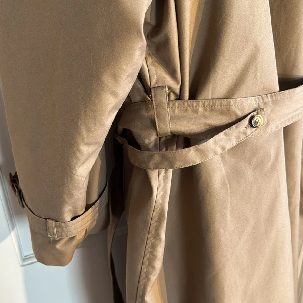 NWOT Tan Men’s Trench Coat